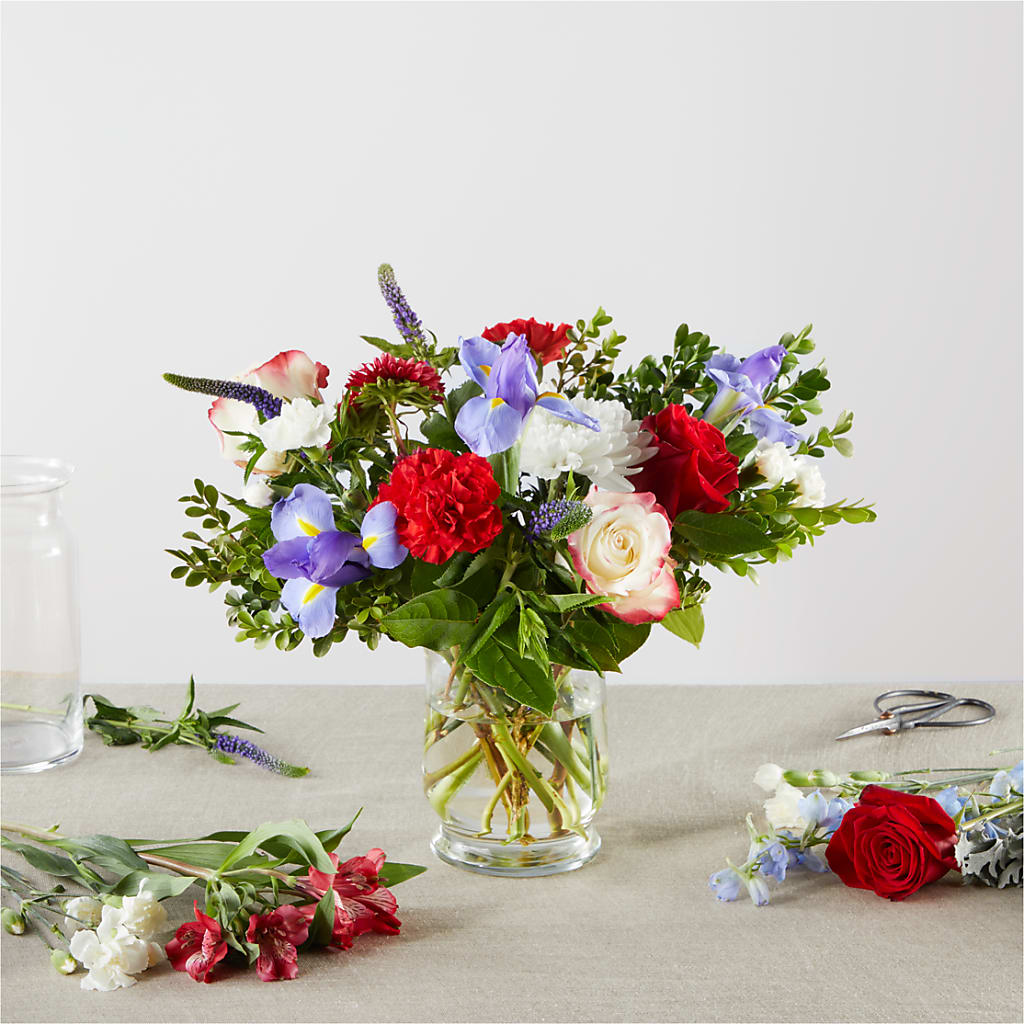 Star Spangled - A Florist Original – Russ, Lincoln NE