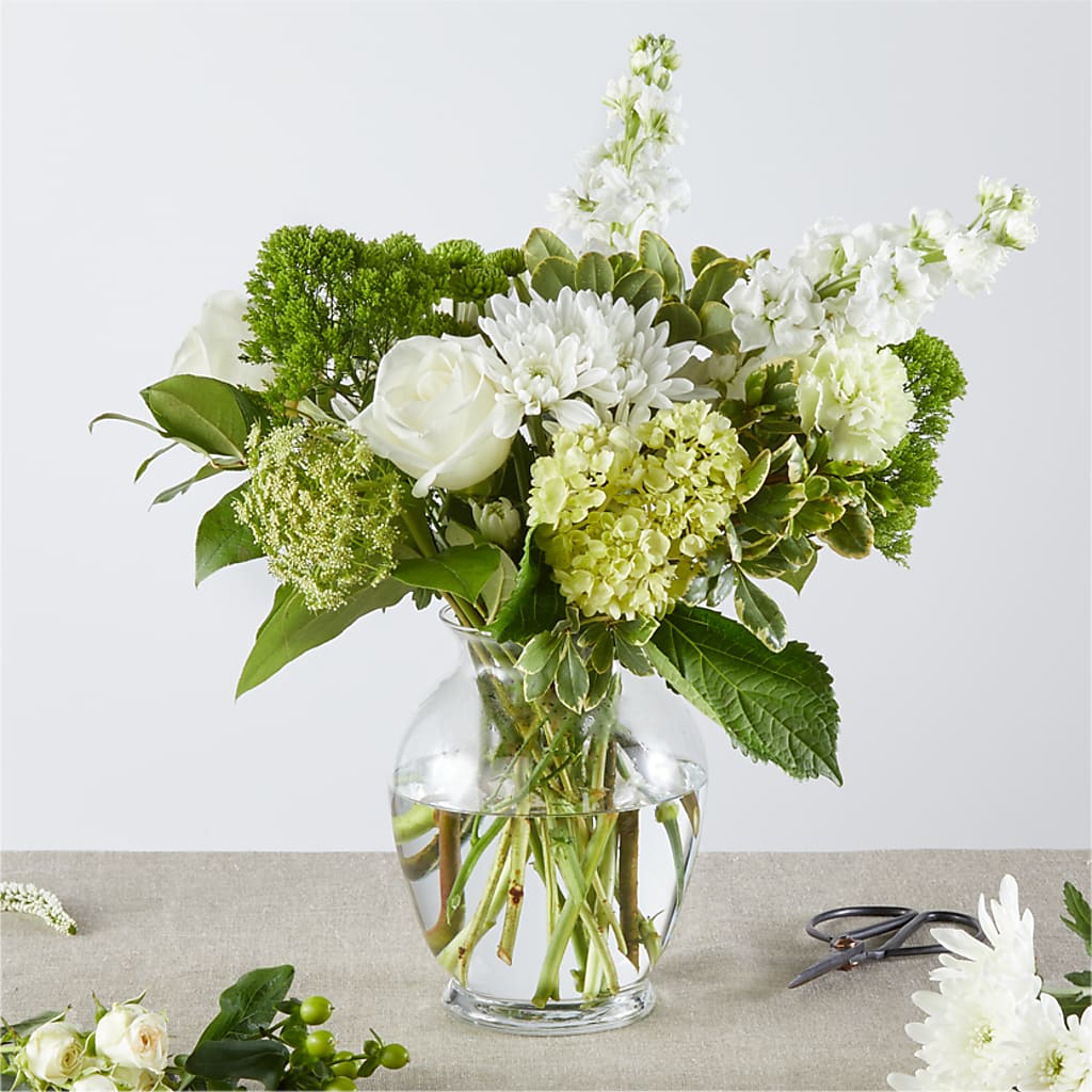 Irish Garden - A Florist Original – Russ, Lincoln NE