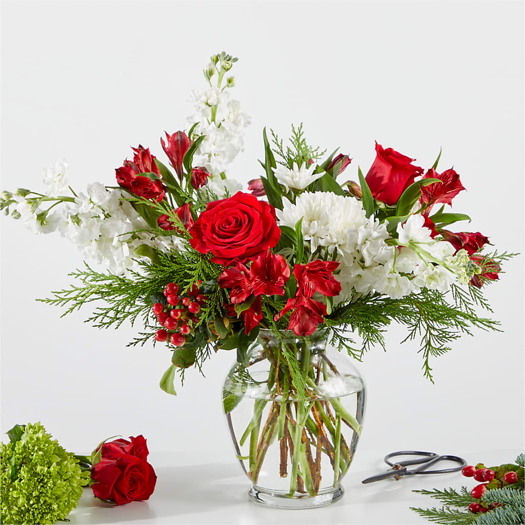 Merry Moment Bouquet – A Florist Original – Russ, Lincoln NE