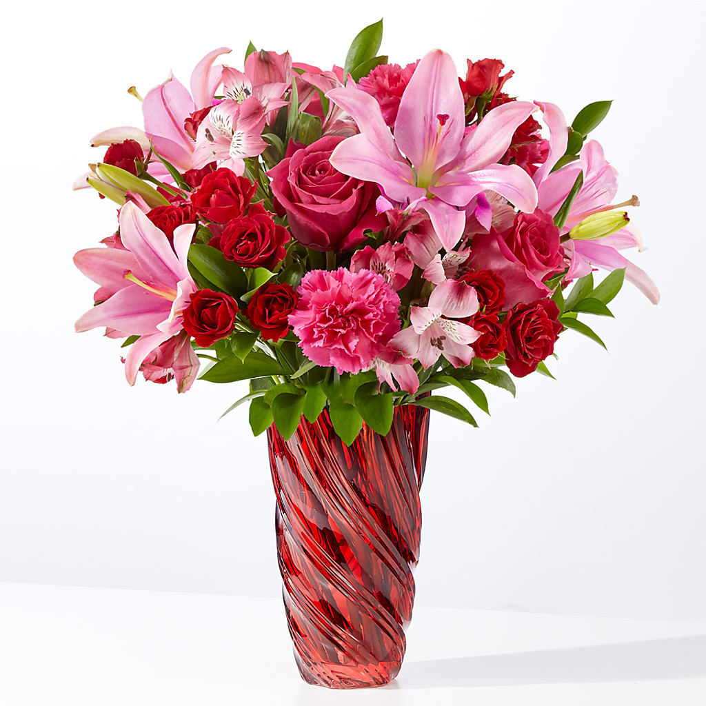 In Love Bouquet with Luxe Swirl Vase – Russ, Lincoln NE