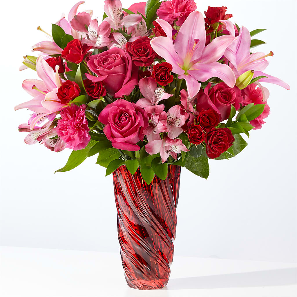 In Love Bouquet with Luxe Swirl Vase – Russ, Lincoln NE