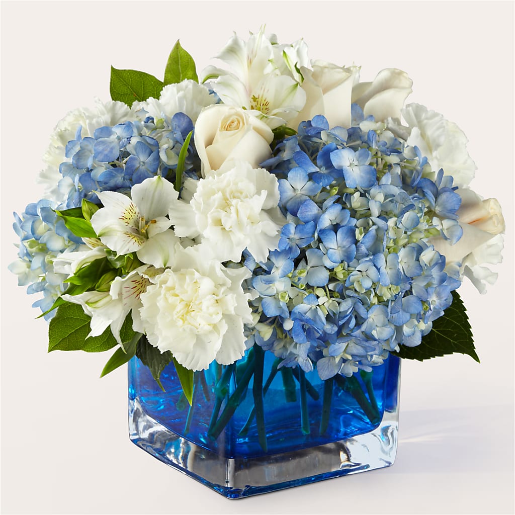 Soothing Waters Bouquet – Russ, Lincoln NE