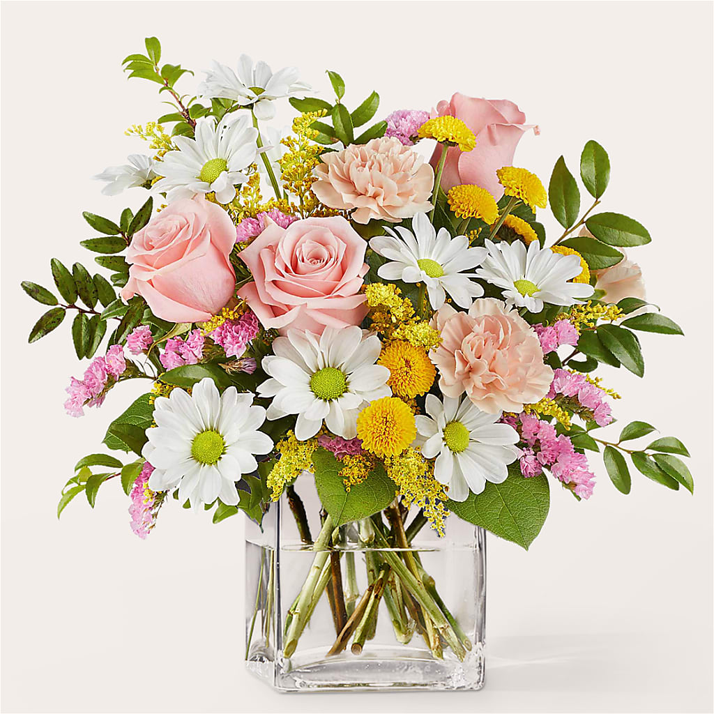 Country Cottage Bouquet – Russ, Lincoln NE