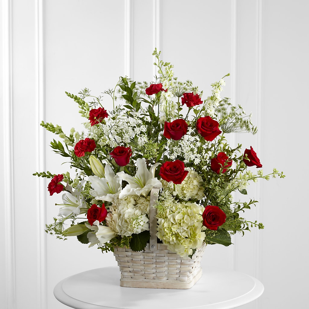 In Loving Memory Arrangement – Russ, Lincoln NE