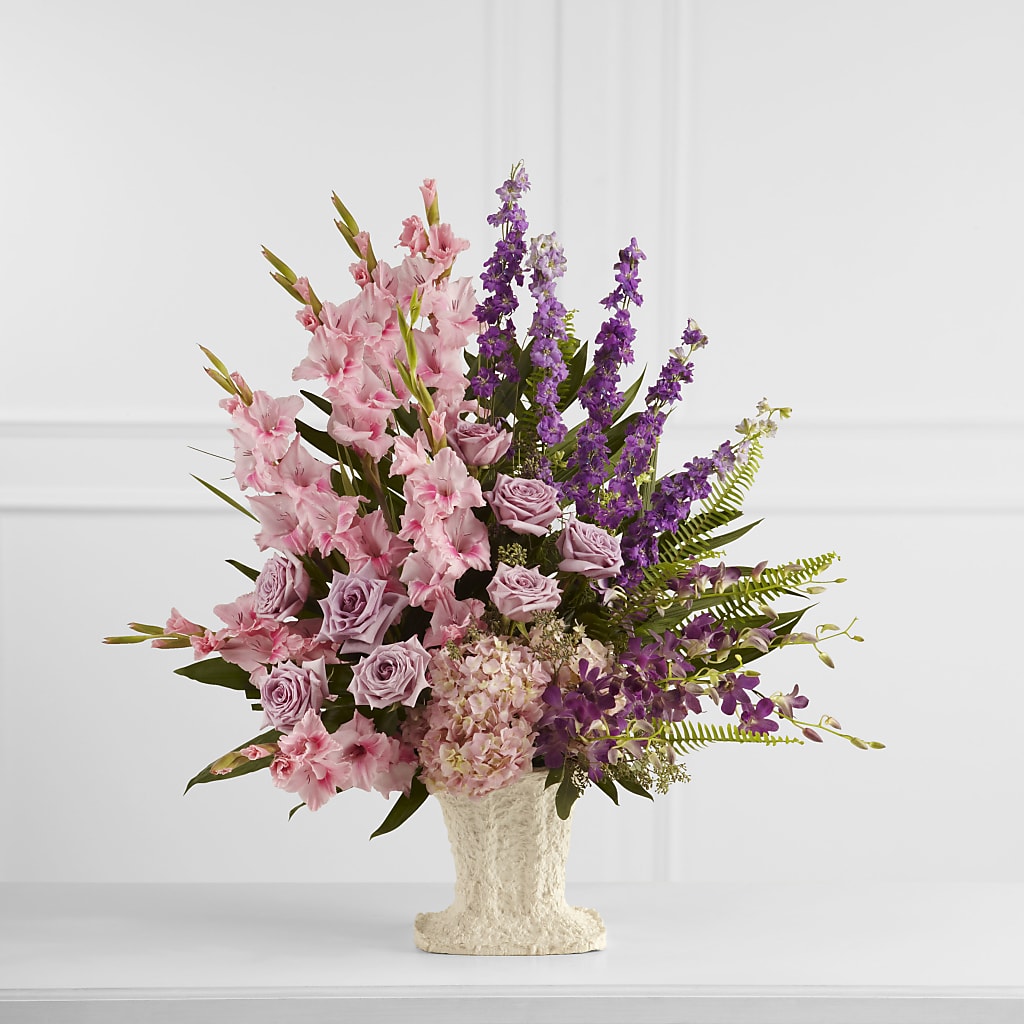 Flowing Garden Arrangement – Russ, Lincoln NE