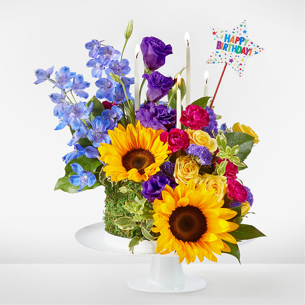 Star of the Day Floral Cake – Russ, Lincoln NE