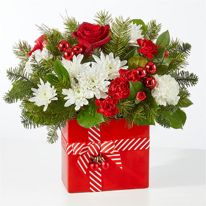 Presents Under the Tree Bouquet –  Russ, Lincoln NE