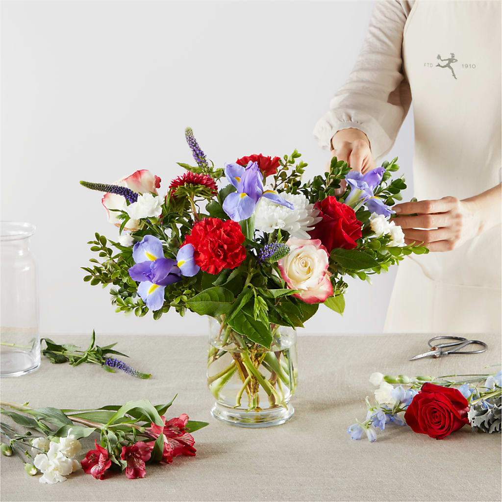 Star Spangled - A Florist Original –  Russ, Lincoln NE