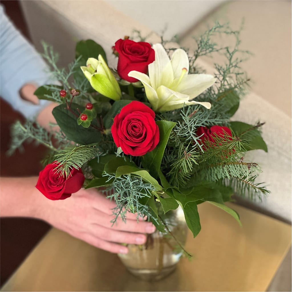 Glittering Lights Bouquet –  Russ, Lincoln NE