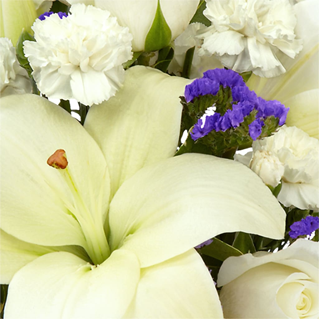 Sapphire Rush Bouquet –  Russ, Lincoln NE