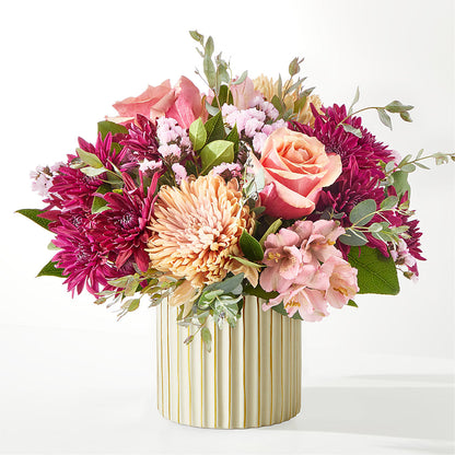Berry Cobbler Bouquet with Ivory Vase –  Russ, Lincoln NE