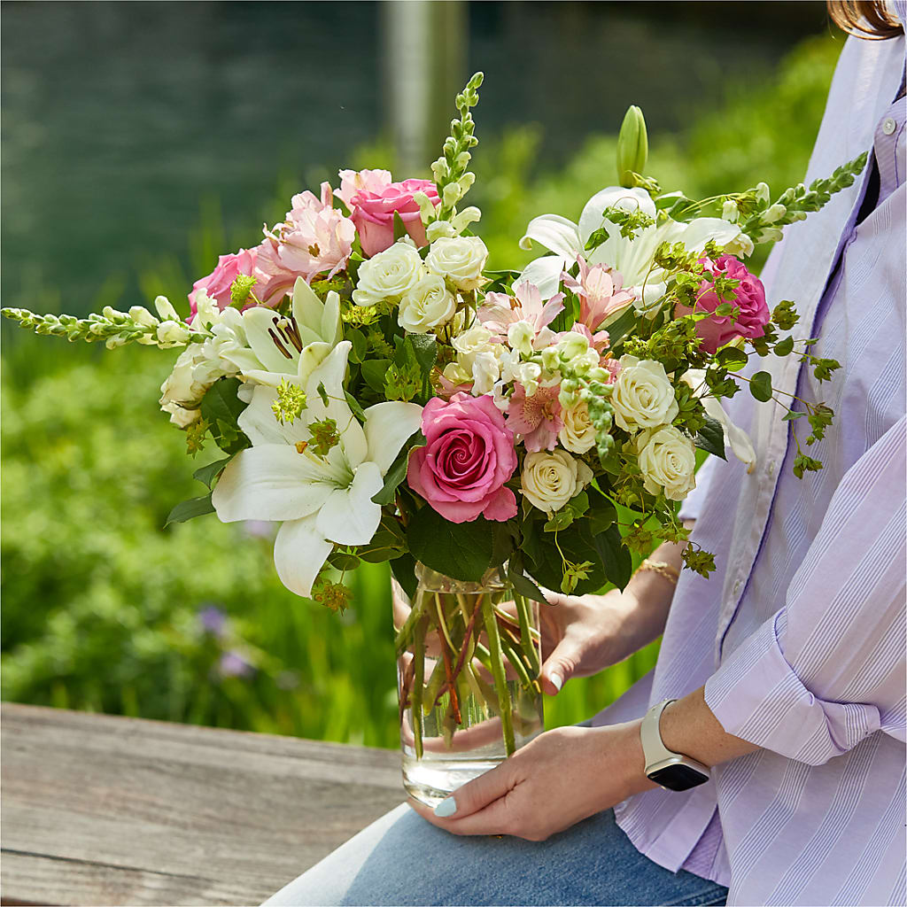 Fondly Bouquet –  Russ, Lincoln NE